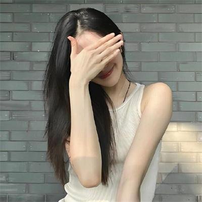 她在梦中跳舞